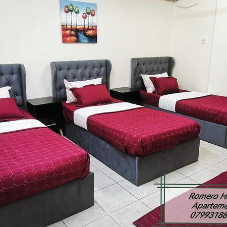 Romero Hotel Apartmens Aqaba Esterno foto